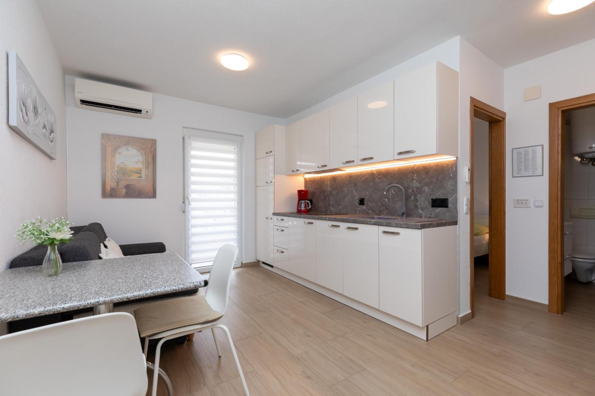 Apartments Lidija Matosevic Porec Bagian luar foto