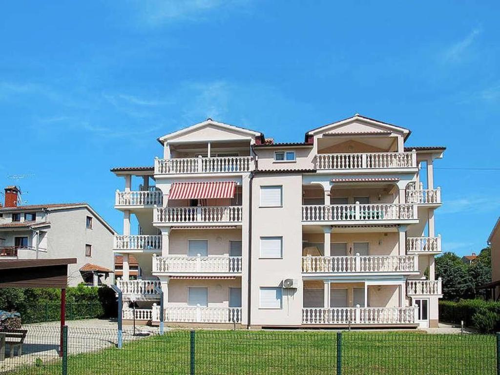 Apartments Lidija Matosevic Porec Bagian luar foto
