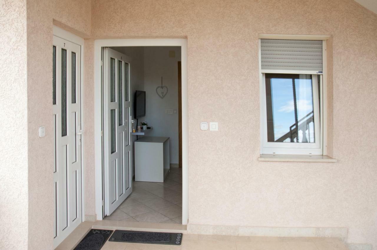 Apartments Lidija Matosevic Porec Bagian luar foto