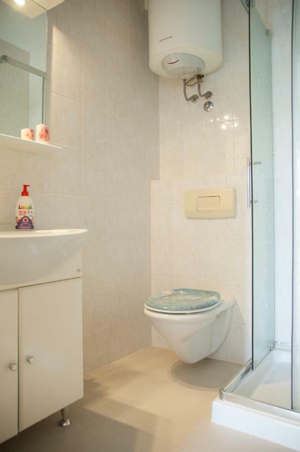 Apartments Lidija Matosevic Porec Bagian luar foto